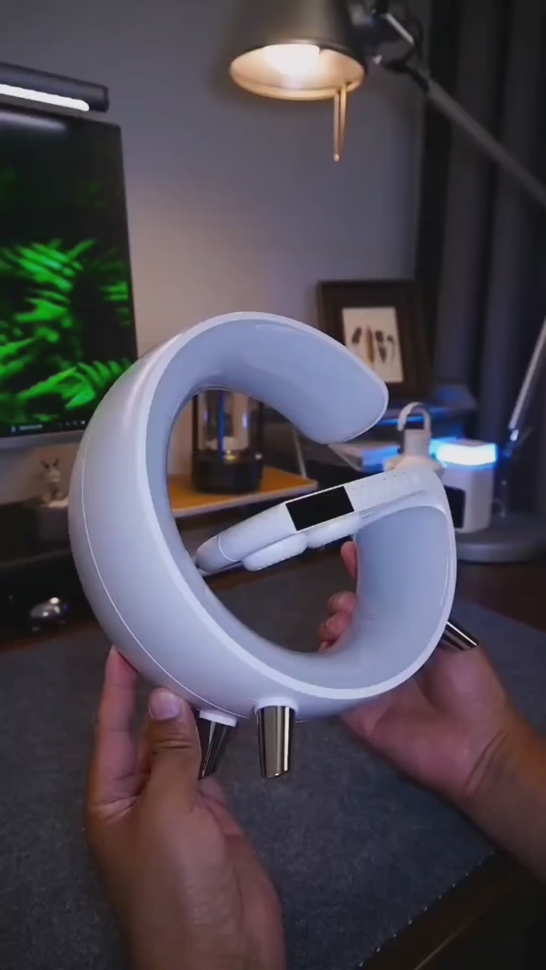 G-Shape LED Wireless Charging Speaker Lamp