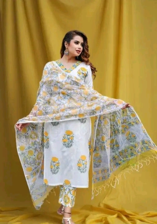 RIWAAYAT COUTURE Stylish Printed Women's Kurta with Pant Set