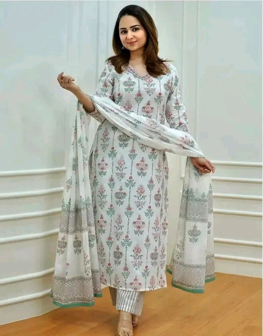 Trendy Fabulous Women Kurta Sets